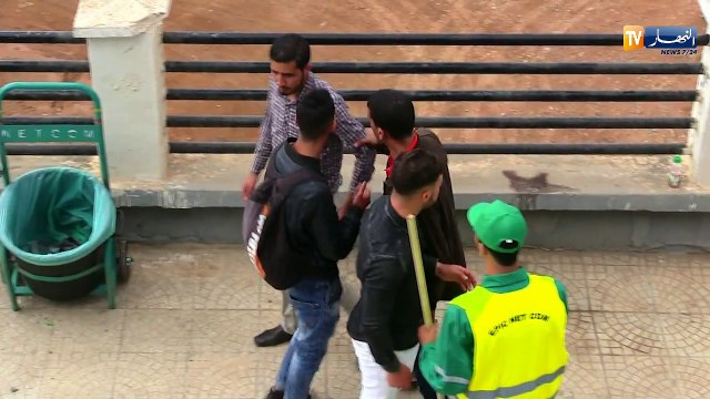 دزيري و فحل الحلقة -06- اهانة عامل النظافة... شاهد ردة فعل الجزائريين...لن تصدق..!!!؟؟؟