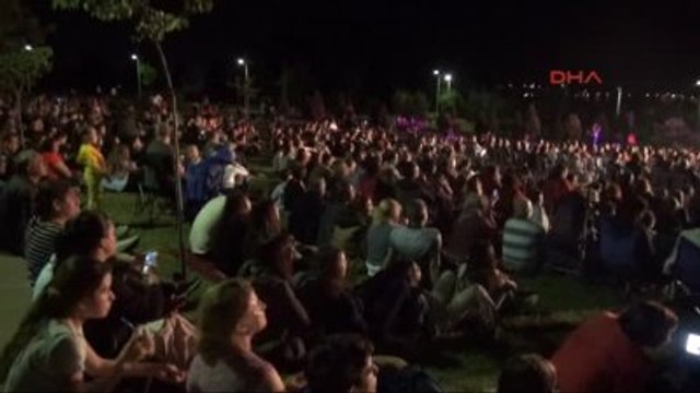 Grup Gündoğarken, Levent Kırca İçin 'Olacak O Kadar' Dedi