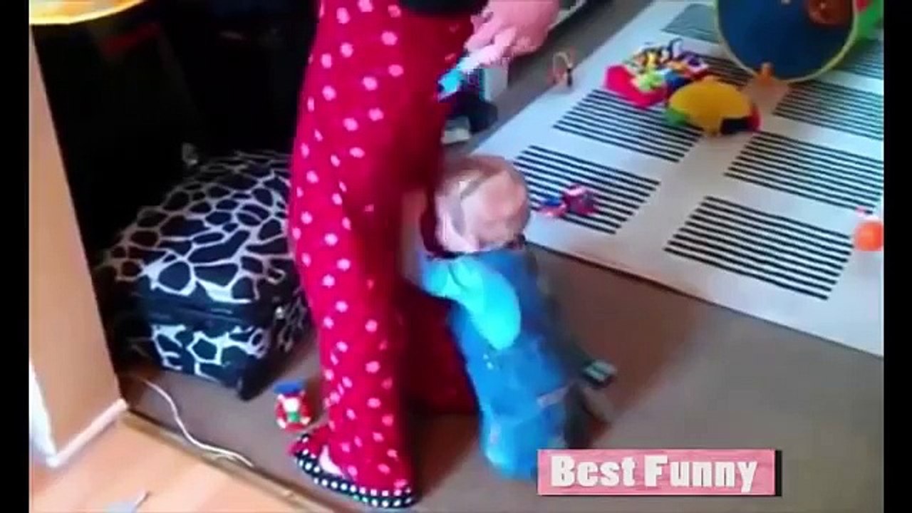 FUNNY VIDEOS HOT BEST GIRLS FAIL COMPILATION