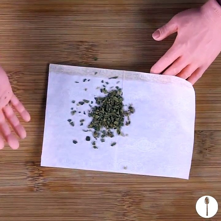 Tiny Hands Kitchen: How to Perfectly Roll a Joint