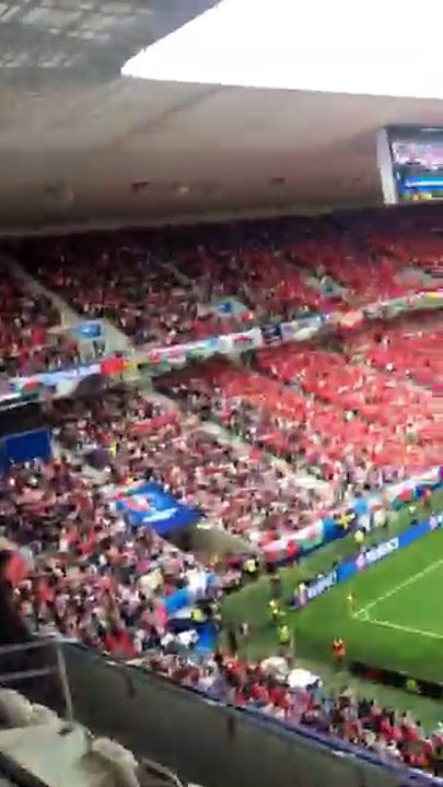 L'hymne gallois avant Galles-Slovaquie