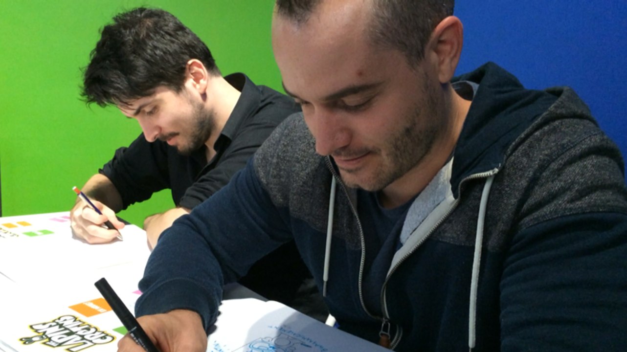 Les dessinateurs des Lapins crétins en dédicace