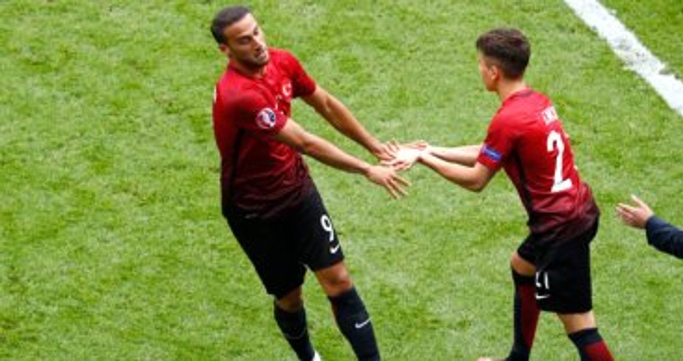 Hırvatistan Maçında Oyuna Giren Emre Mor Tarihe Geçti