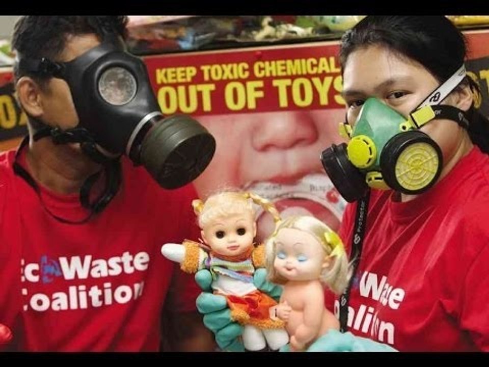 Spielzeug Made in China | Kinderarbeit - Katastrophale Zustände | Produktion | Doku 2016 HD