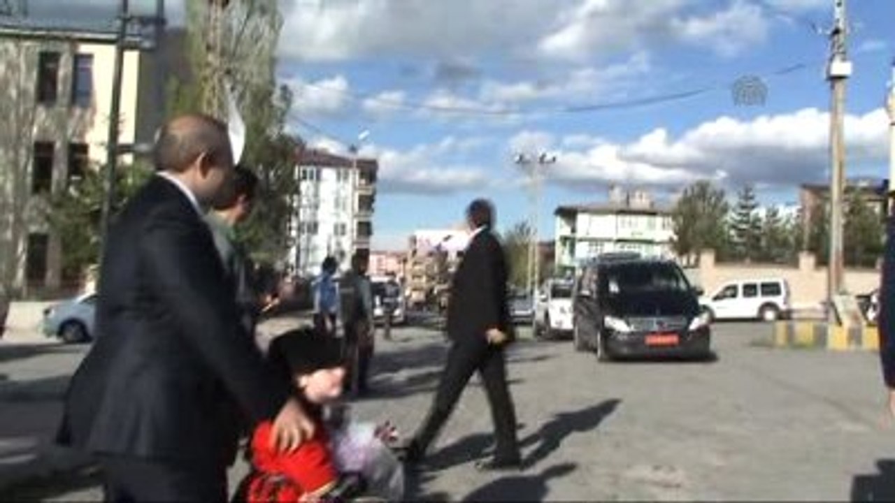 Ulaştırma, Denizcilik ve Haberleşme Bakanı Arslan Sarıkamış'ta