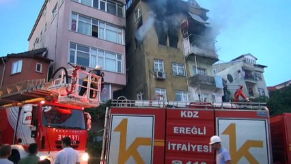 ALEV ALEV YANAN BİNADA BİR KİŞİ CAN VERDİ