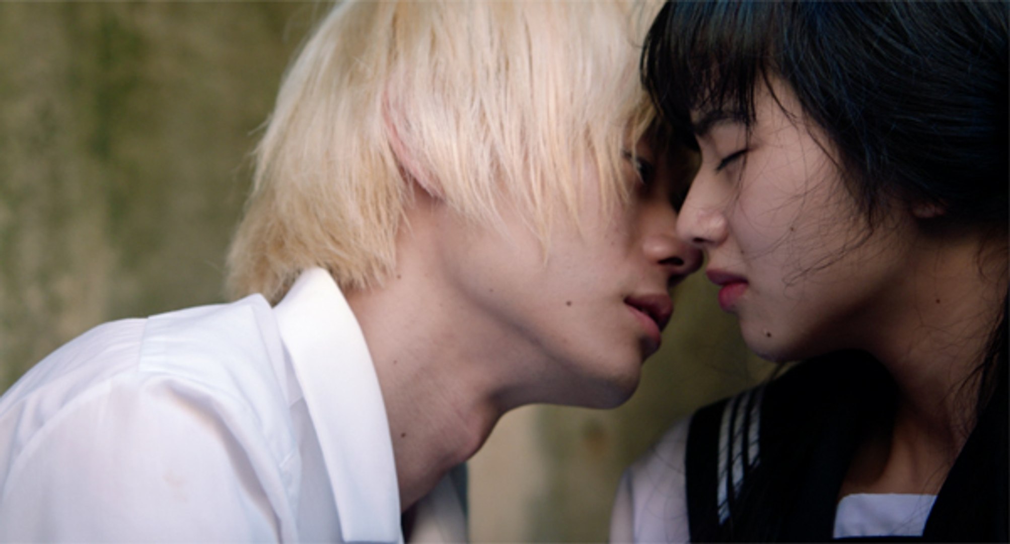 小松菜奈と菅田将暉がキス寸前 映画 溺れるナイフ 特報映像 فيديو Dailymotion