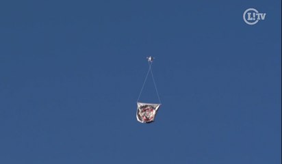 Invasão! Drone corintiano sobrevoa Allianz Parque em dérbi de torcida única