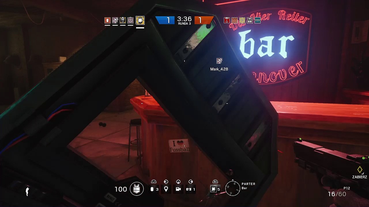 Tom Clancy's Rainbow Six® Siege shield playing