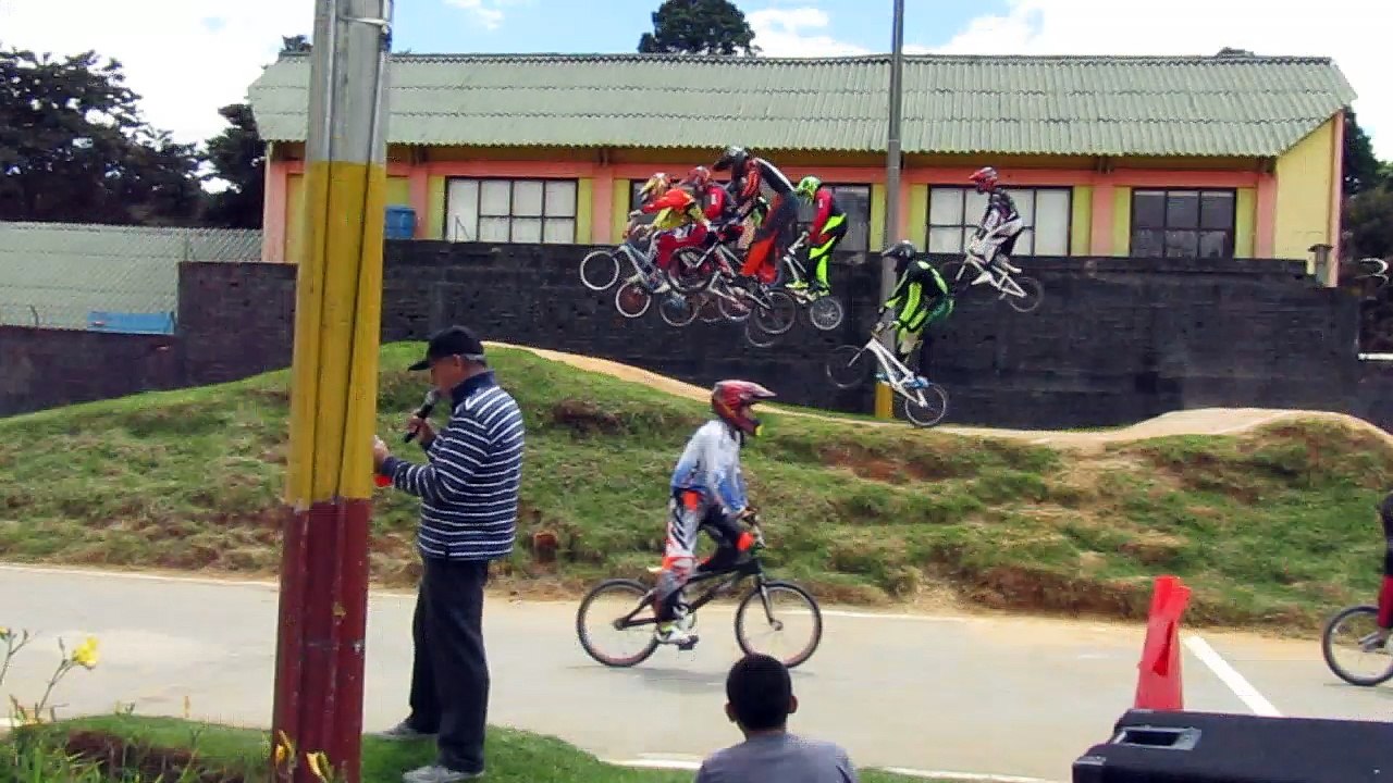 V Valida Distrital BMX  Bogota Semifinal Mayores expertos  2016