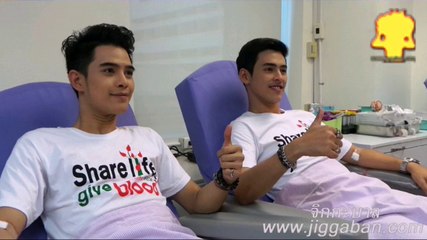 มาริว เบนซ์  ควงคู่ขึ้นเตียงบริจาคโลหิต @ วันผู้บริจาคโลหิต 2559