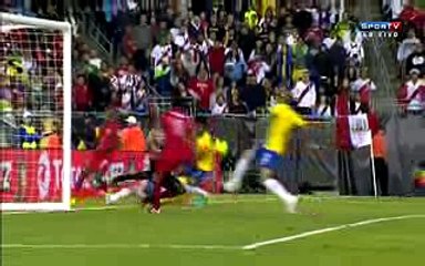 Gol De Raul Ruidiaz GOL CON LA MANO | Brazil vs Peru 0-1