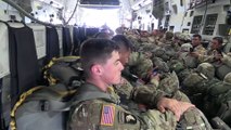 Saut en parachute de centaines de militaires US : Test grandeur nature !