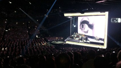 Skyfall par Adele - Sportpaleis d'Anvers - 12 juin 2016.