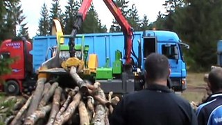 Demonstracija procesa dobijanja drvne biomase   15 09 2012  Kamena gora video 1