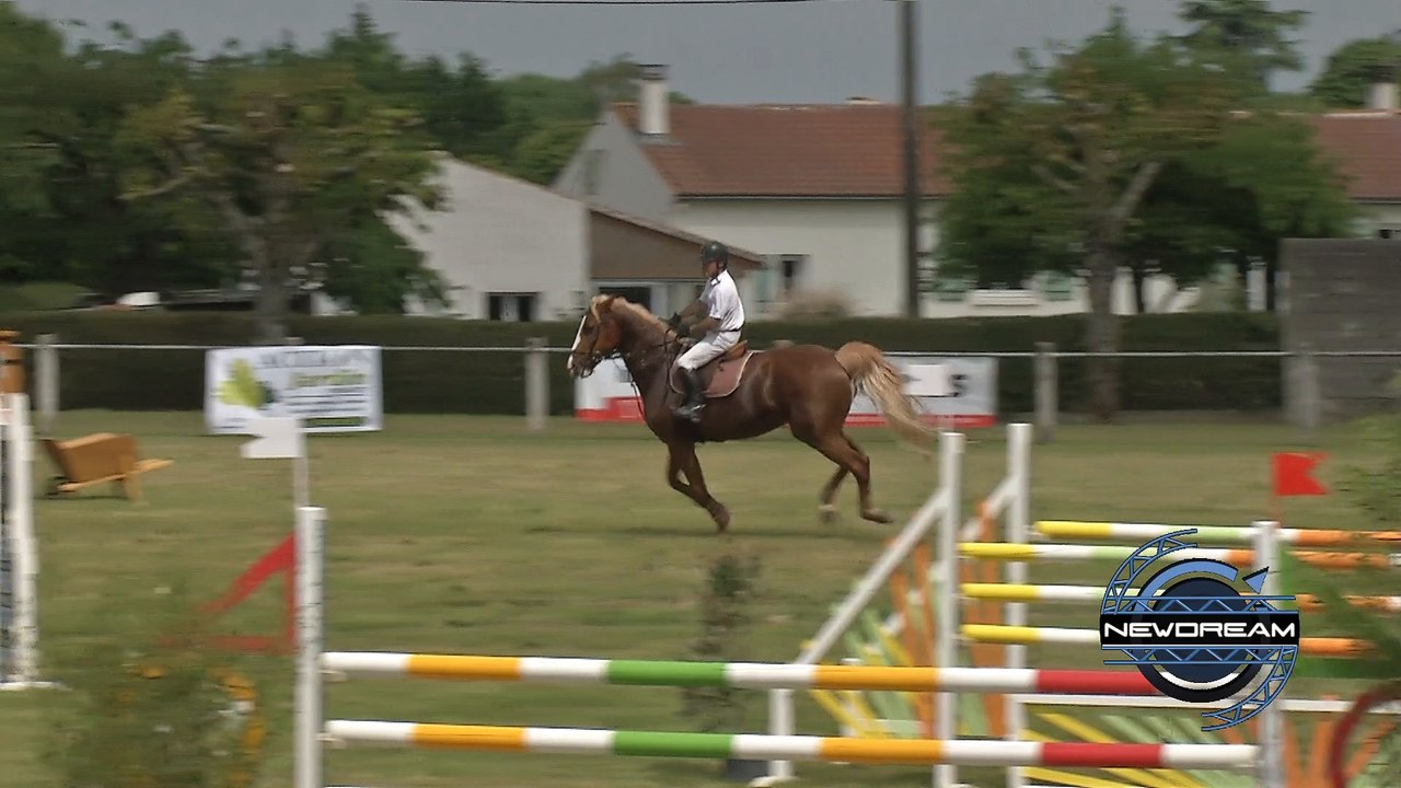 Saint-Saturnin-du-Bois - Concours hippique 2016 (1/3)