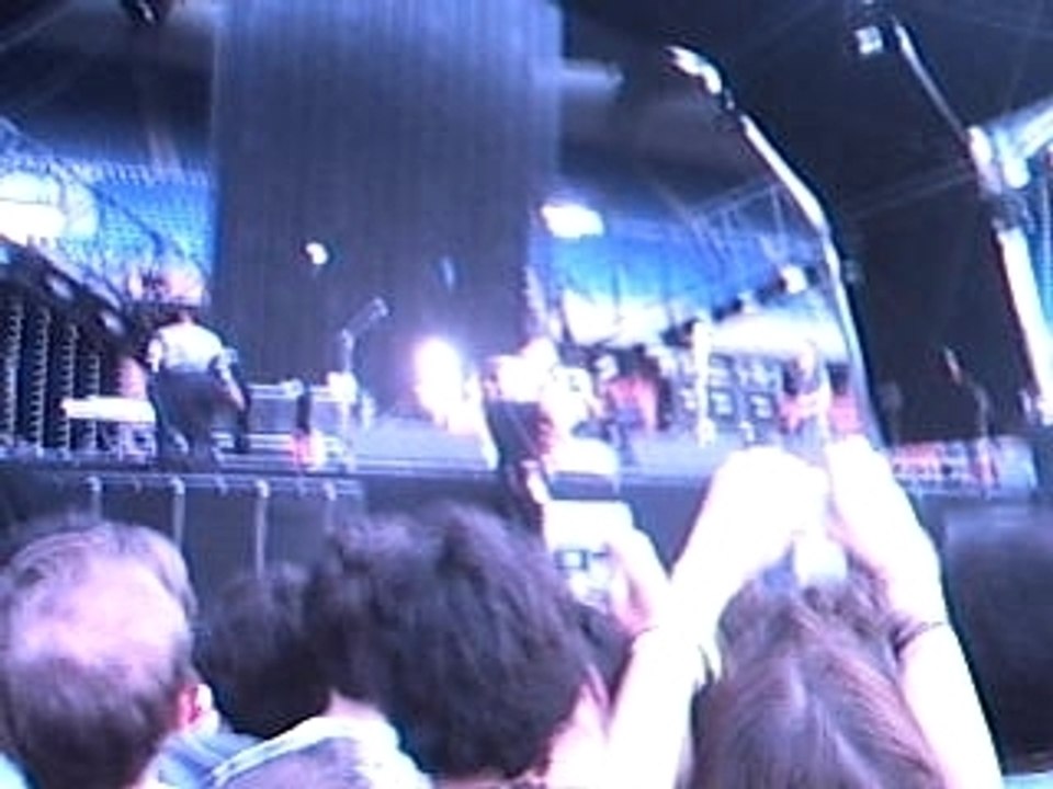 extrait du concert des red hot le 6/07/07: Flea et John