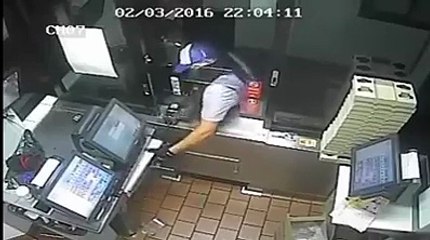 Theif Caught Red Handed By Staff