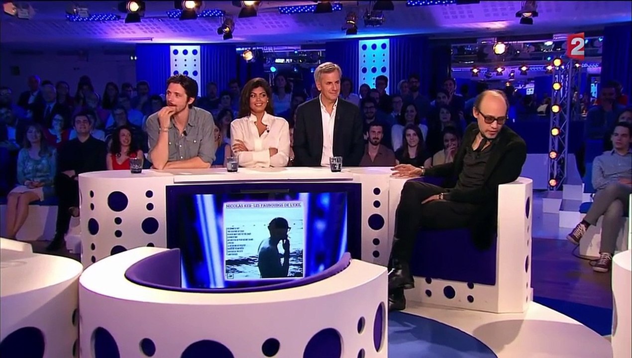 Nicolas Kerr ivre chute sur le plateau de Ruquier