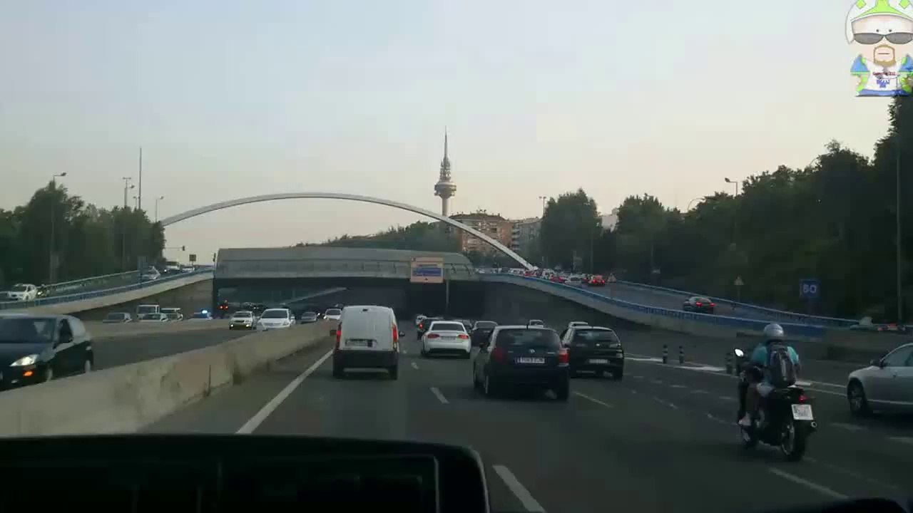 Uvi 3 del Summa 112 acude a un aviso por Accidente de Tráfico por la M 30 de Madrid