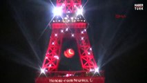 Eyfel Kulesi Türk bayrağının renkleriyle ışıklandırıldı