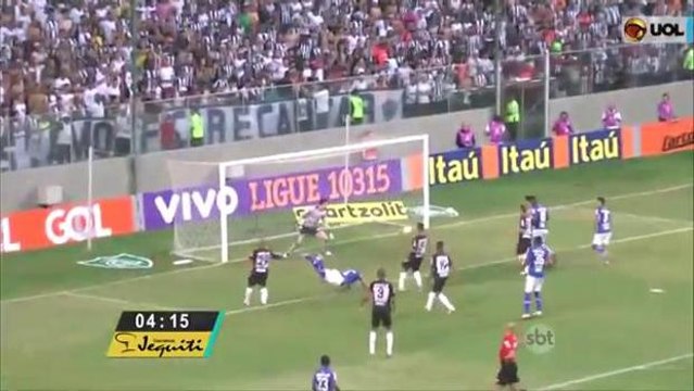 Torcedores do Atlético-MG e Cruzeiro se envolvem em briga antes do clássico