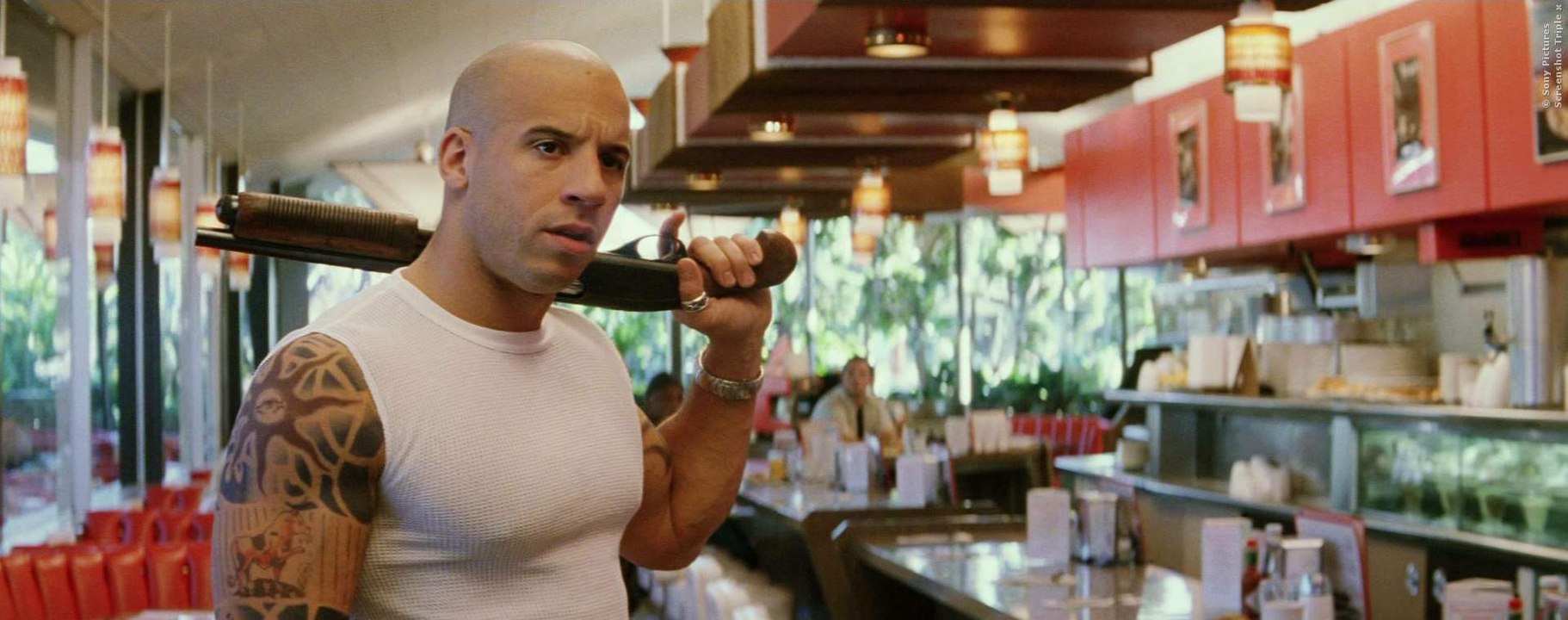 TRIPLE X 3 - VIN DIESEL HOLT FUßBALL-STAR | NEWS