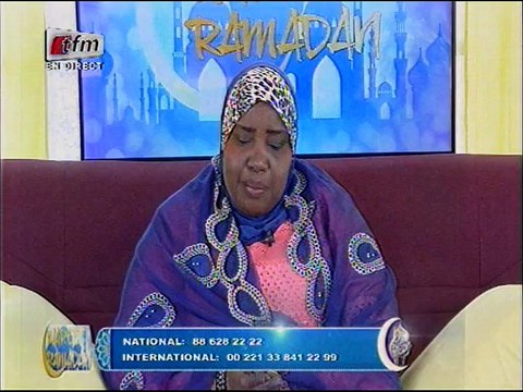 wareef ramadan: Adja Binetou met en garde les filles: Nettoyez les cheveux de vos parties...