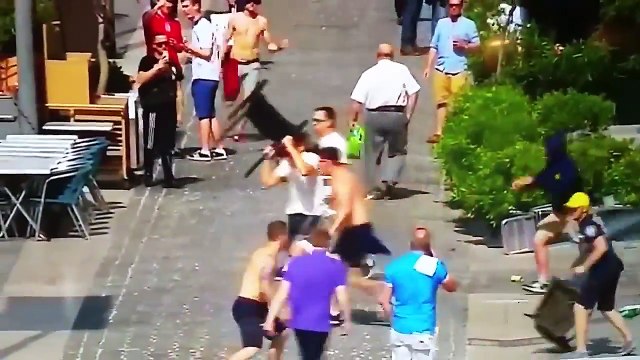 Des hooligans Russes défoncent des supporters Anglais - Euro 2016