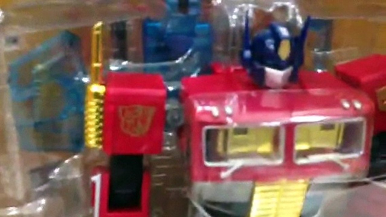 Hunting for figures at my local TRU in Texas