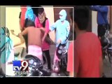 Group of girl students thrashed teacher in Madhya Pradesh - Tv9 Gujarati