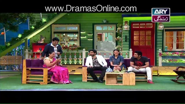 Auntty nay show may apnay beytay ka rishta mang liya