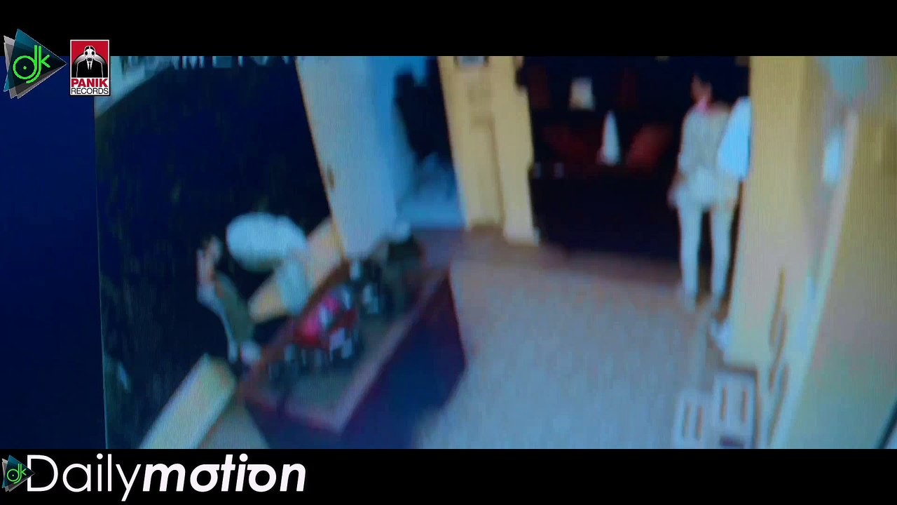 Στέλιος Λεγάκης - Μ' Έχεις Τρελάνει (Official Music Video)