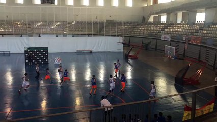 REBOTE OFENSIVO Y CANASTA.