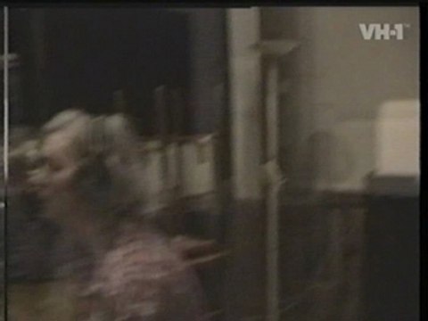 Emmylou Harris and Neil Young - Sweet Old World (Building Th