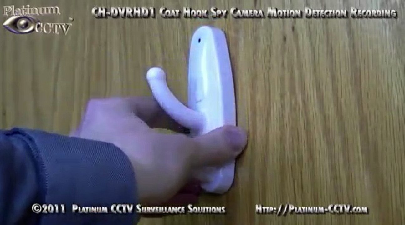 Si vous voyez ce crochet dans un endroit public, appelez immédiatement la police!