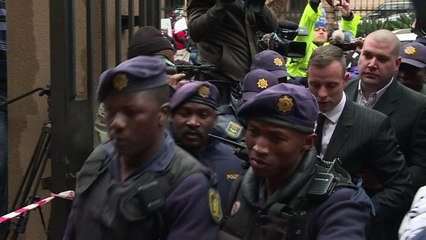 'Broken' Pistorius in court for murder sentencing