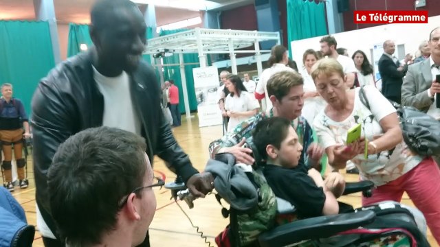 Ploemeur (56). Omar Sy et François Cluzet à Kerpape