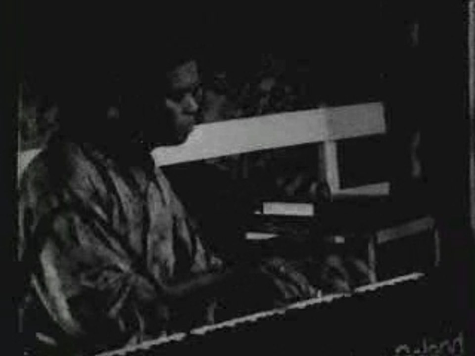 MANONJA BE (  African Groove)