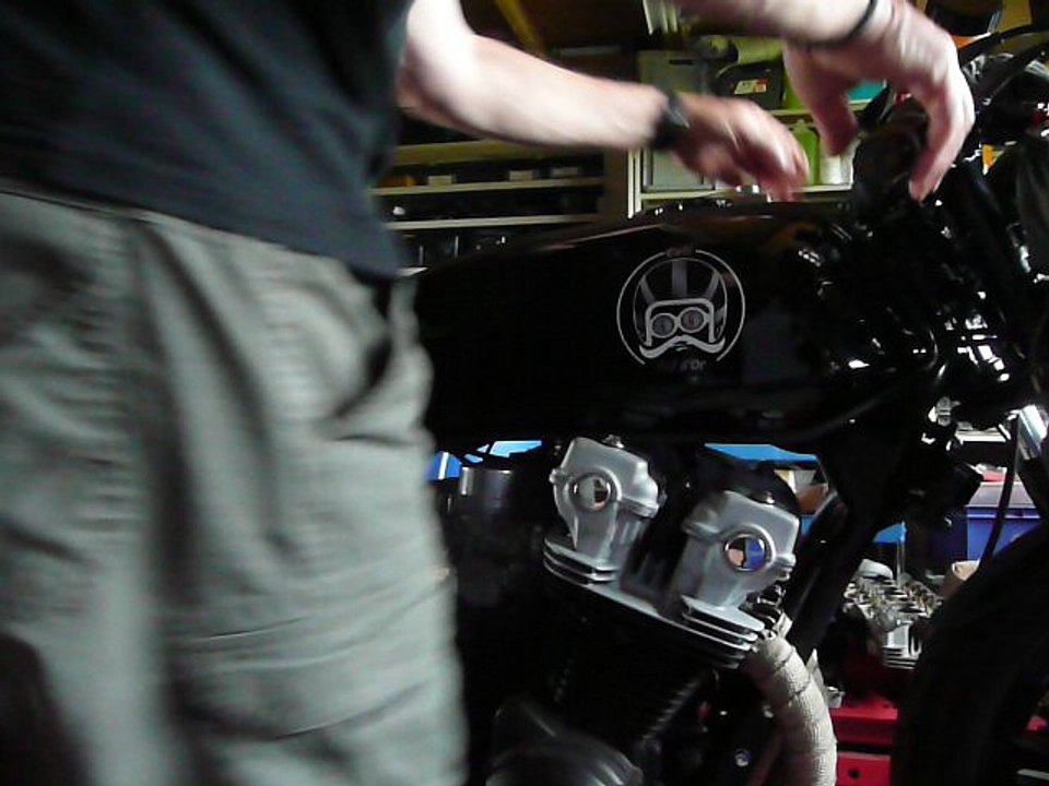 Honda Cb 900 Bol d'or.. en panne.