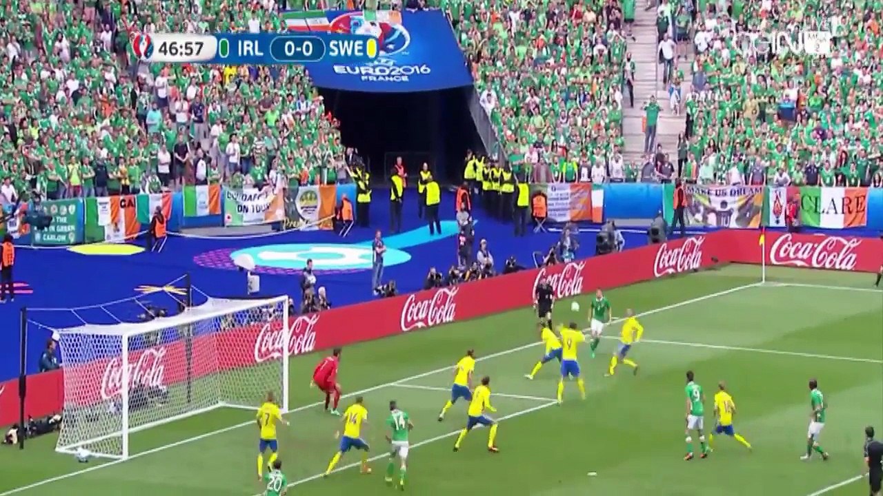 هدف ايرلندا الاول في السويد 1-0