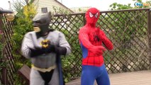 Spiderman & Batman w/ Frozen Elsa. Mermaid becomes fat. Superhero fun in real life!