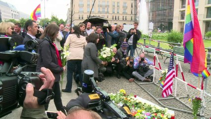 From Berlin to Sydney, show of solidarity for Orlando victims