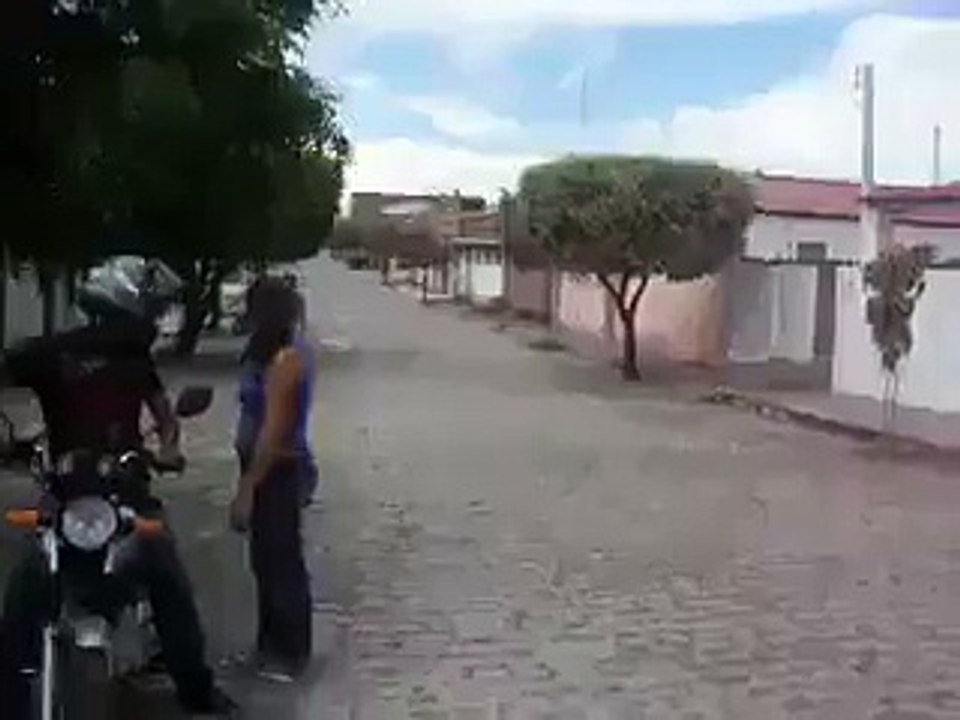 ouch, e os parafusos onde estão