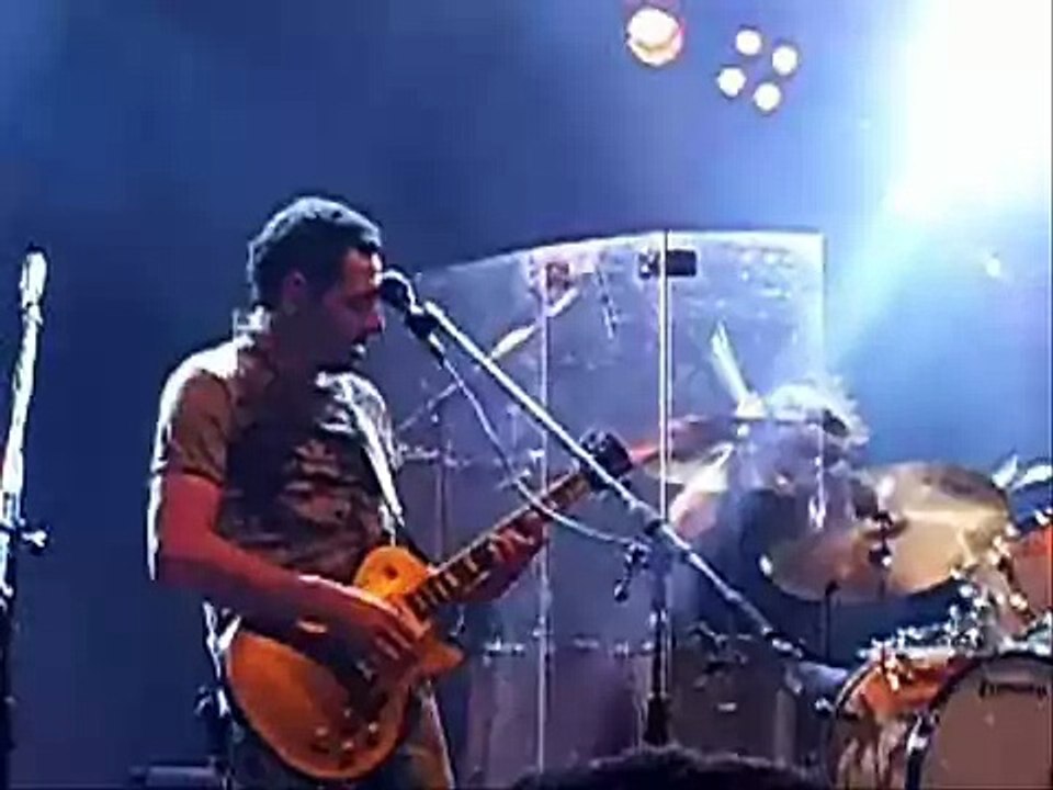 Divididos - Capo capon - El Teatro Flores (27/08/10)
