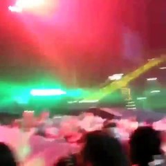 Wizkid performs @ Chris brown Tour