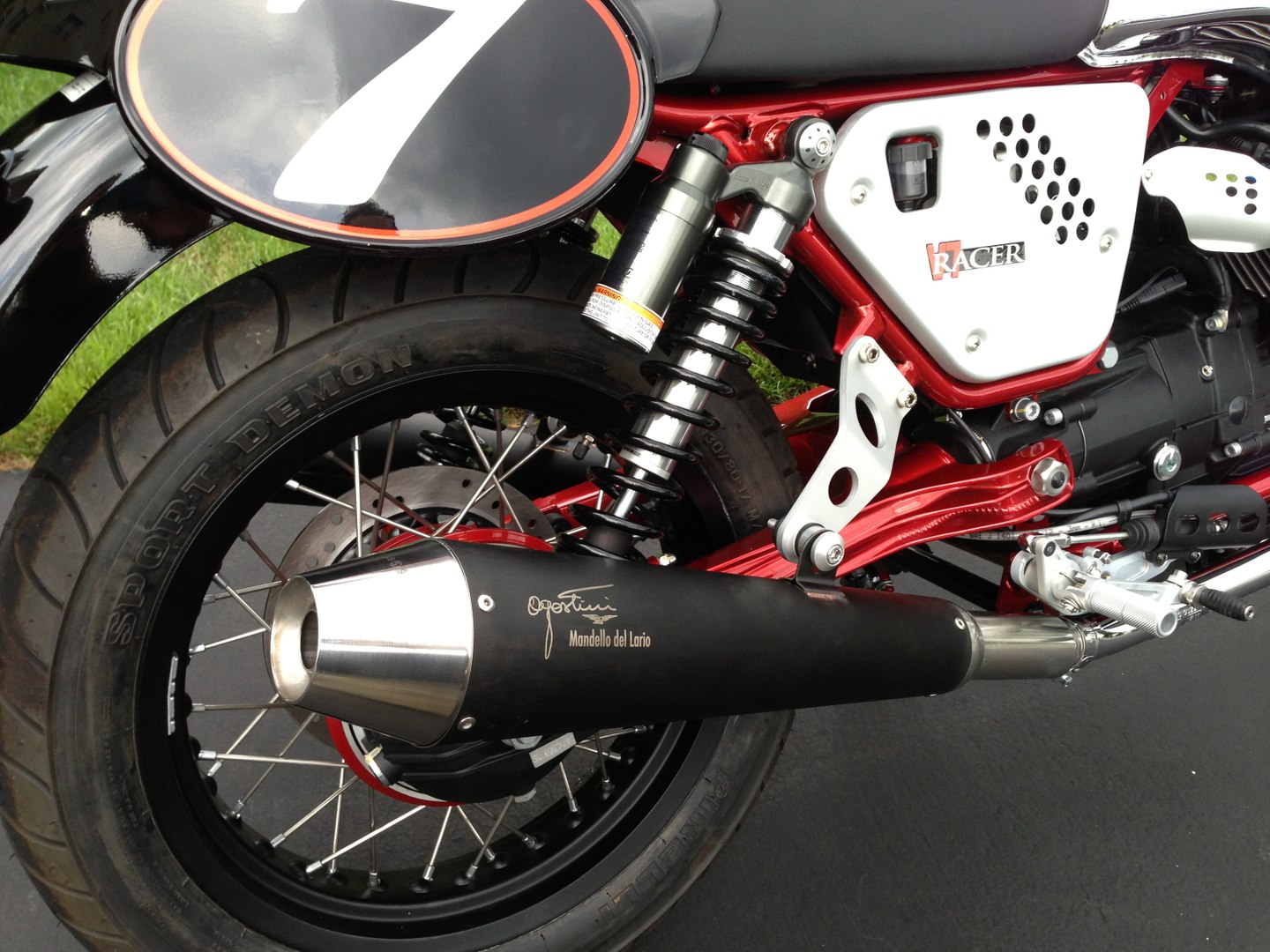 Moto Mouth Moshe Episode #3: Agostini Mandello Exhausts for Moto
