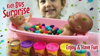 ♥︎ Baby Dolls Bath in Play Doh with Surprises ♥︎