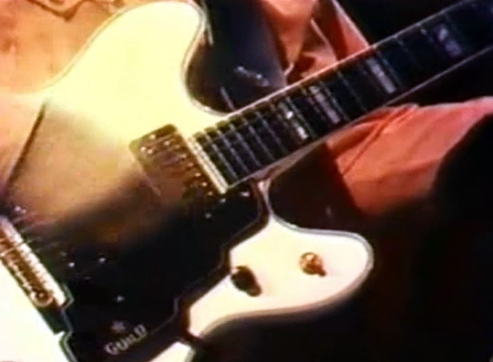 Creedence Clearwater Revival  - Travelin Band