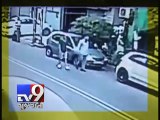 Delhi : Two killed as speeding car rams into pedestrians in Janakpuri - Tv9 Gujarati